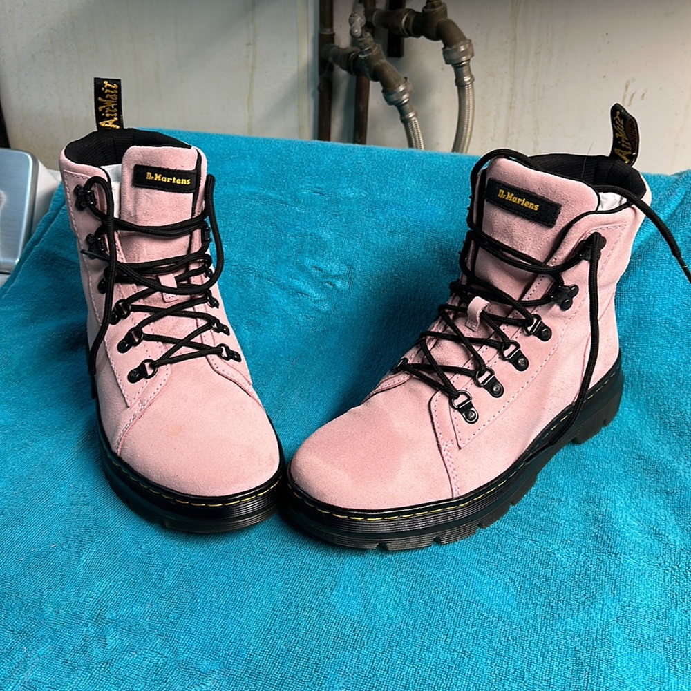 Doc Martens Combs W in Chalk Pink